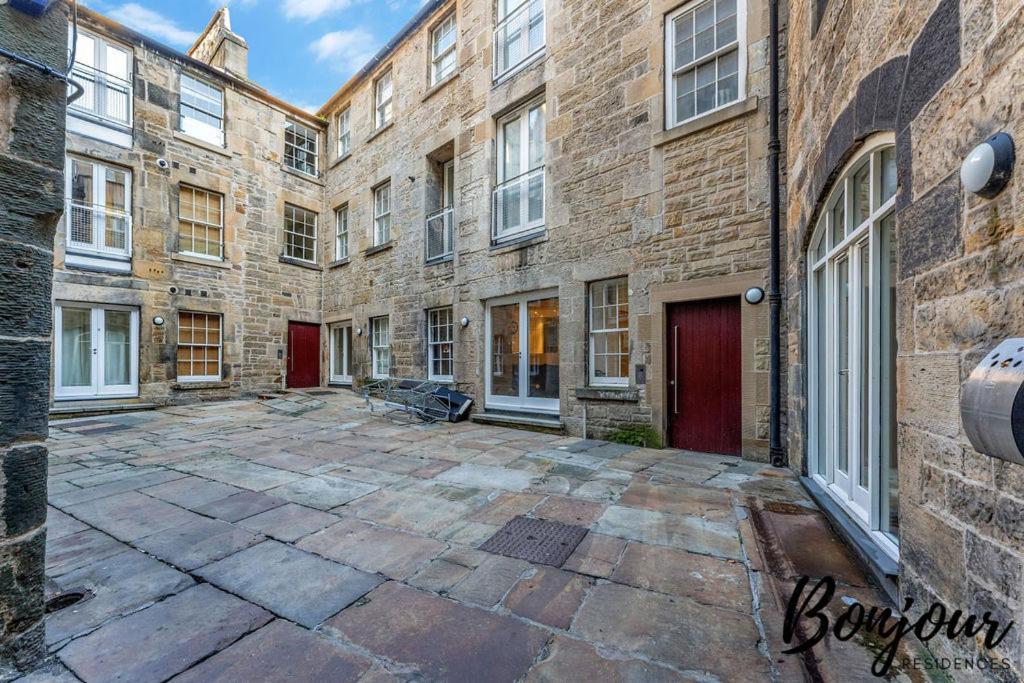 Spacious 2Br-2Ba - Grassmarket - Free Parking By Bonjour Residences Edimburgo Exterior foto