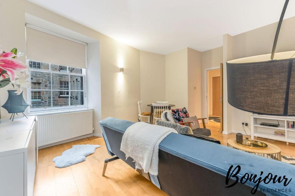 Spacious 2Br-1Ba - Grassmarket - Free Parking By Bonjour Residences Edimburgo Exterior foto